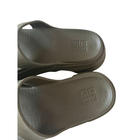 GIVENCHY Olive Green Marshmallow Slides Sandals Size 41 / 11 - Picture 9 of 11